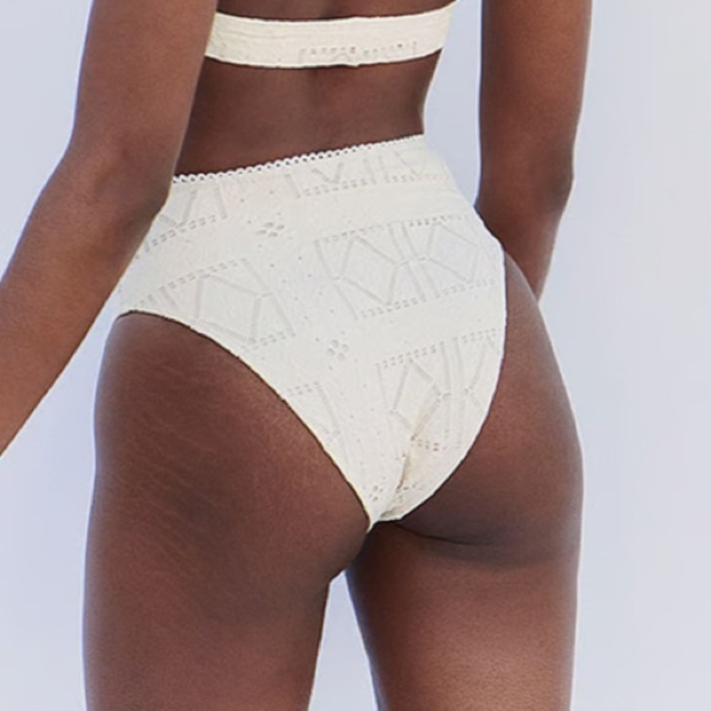 New! Frankie’s Bikinis Jenna High Waist Bikini Bottom in Angel Dust 31552